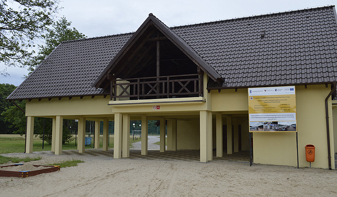 Jeleń na plaży