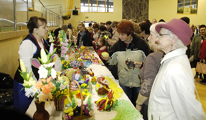 Powiatowa  wystawa stołów  wielkanocnych