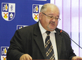 Trzech ludzi trzęsie powiatem