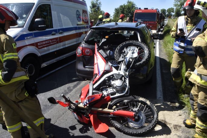 Honda wbiła się w tył passata
