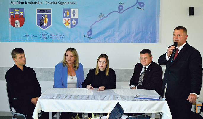 Jak grupa trzymająca władzę zakpiła  z mieszkańców