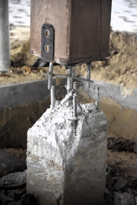 Piramidy wciąż stoją, a wiata się przewraca