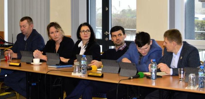 Podwyżka śmieci pod choinkę