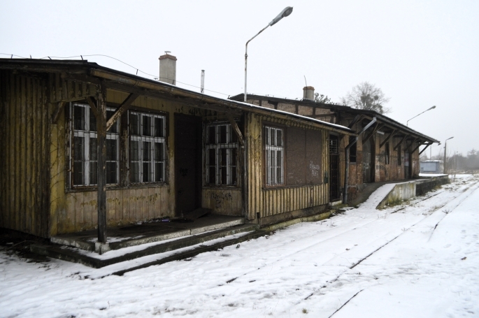 Marszałek obiecuje powrót pociągów