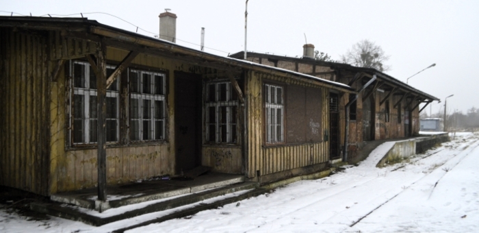 Marszałek obiecuje powrót pociągów