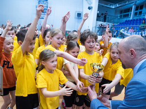 Pluszowy Miś dla „Jedynki”