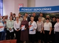 Starosta rozdał pieniądze