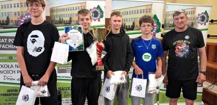 Pierwszy Humer Cup