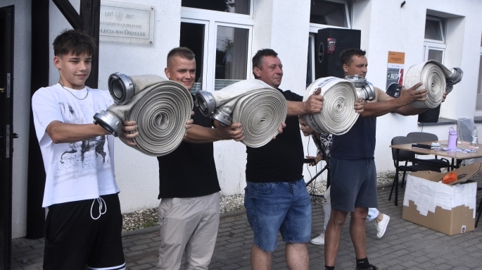 Orzelskie dziołchy ograły strażaków