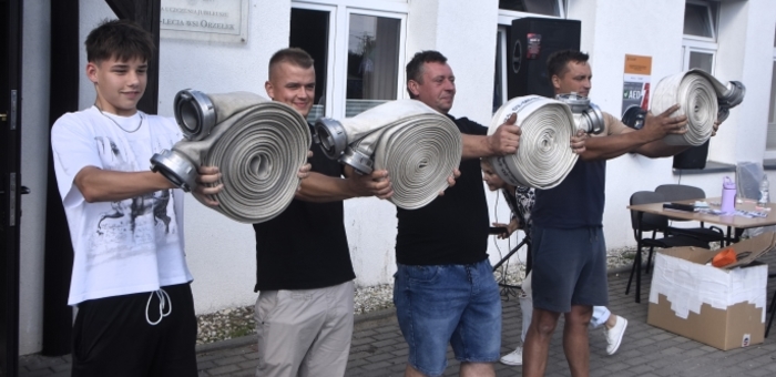 Orzelskie dziołchy ograły strażaków