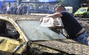 Błoto po kolana, a tyle uciechy