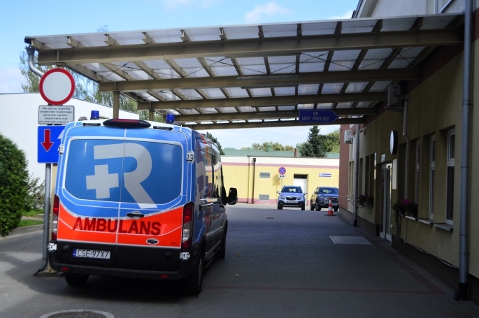 Na koc i przed szpital
