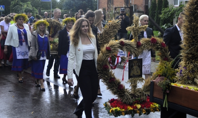 Niebo zapłakało nam Toninem